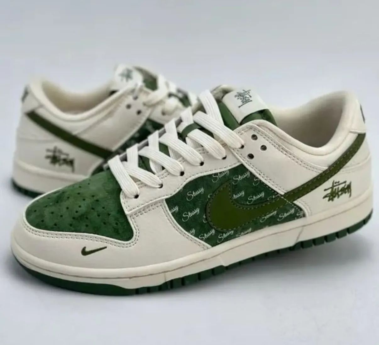NIKE SB DUNK STUSSY S WHITE ARMY GREEN 2025